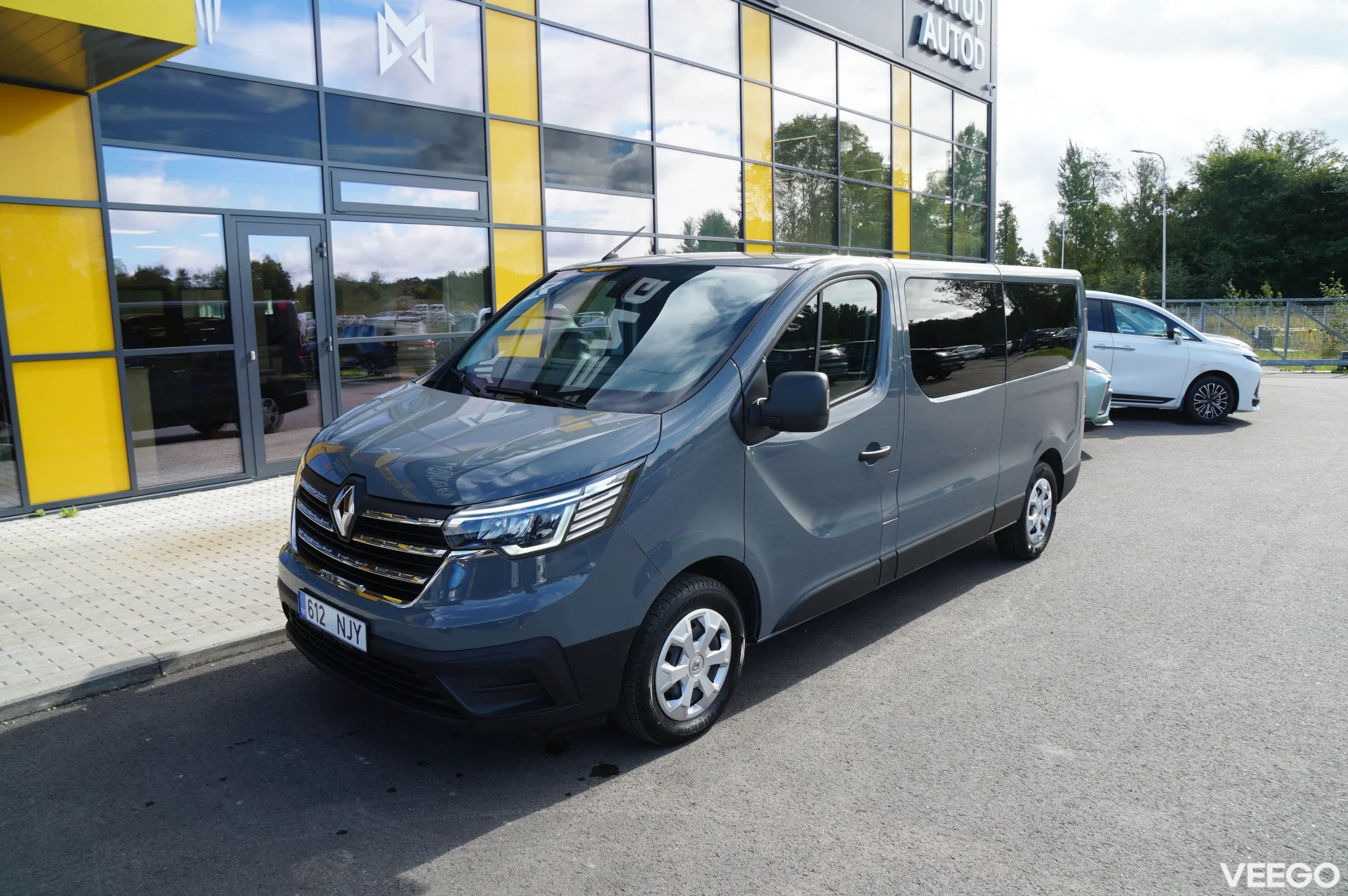 Renault TRAFIC Passenger Grandpack Clim L2H1 2 110kW