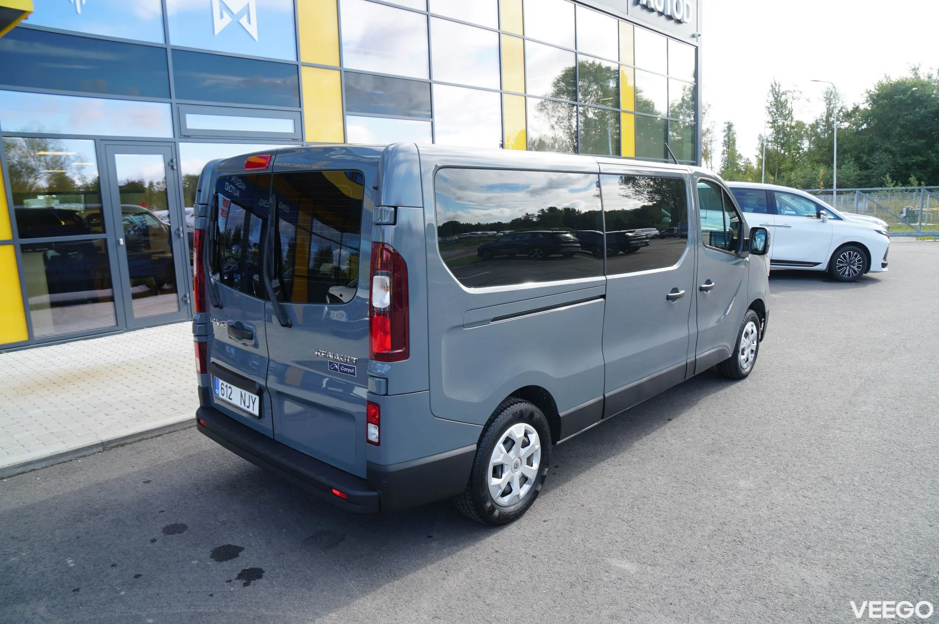 Renault TRAFIC Passenger Grandpack Clim L2H1 2 110kW