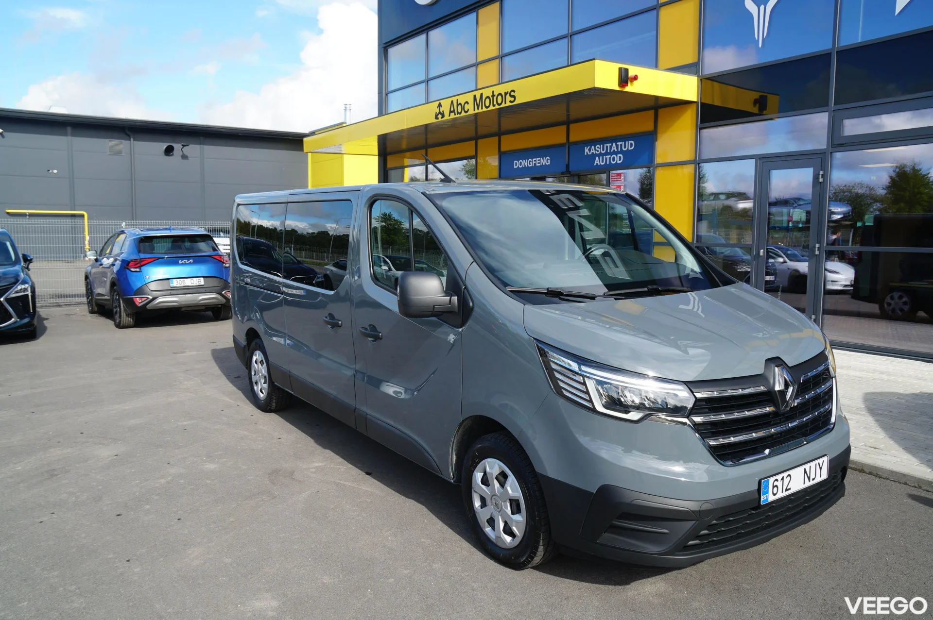 Renault TRAFIC Passenger Grandpack Clim L2H1 2 110kW