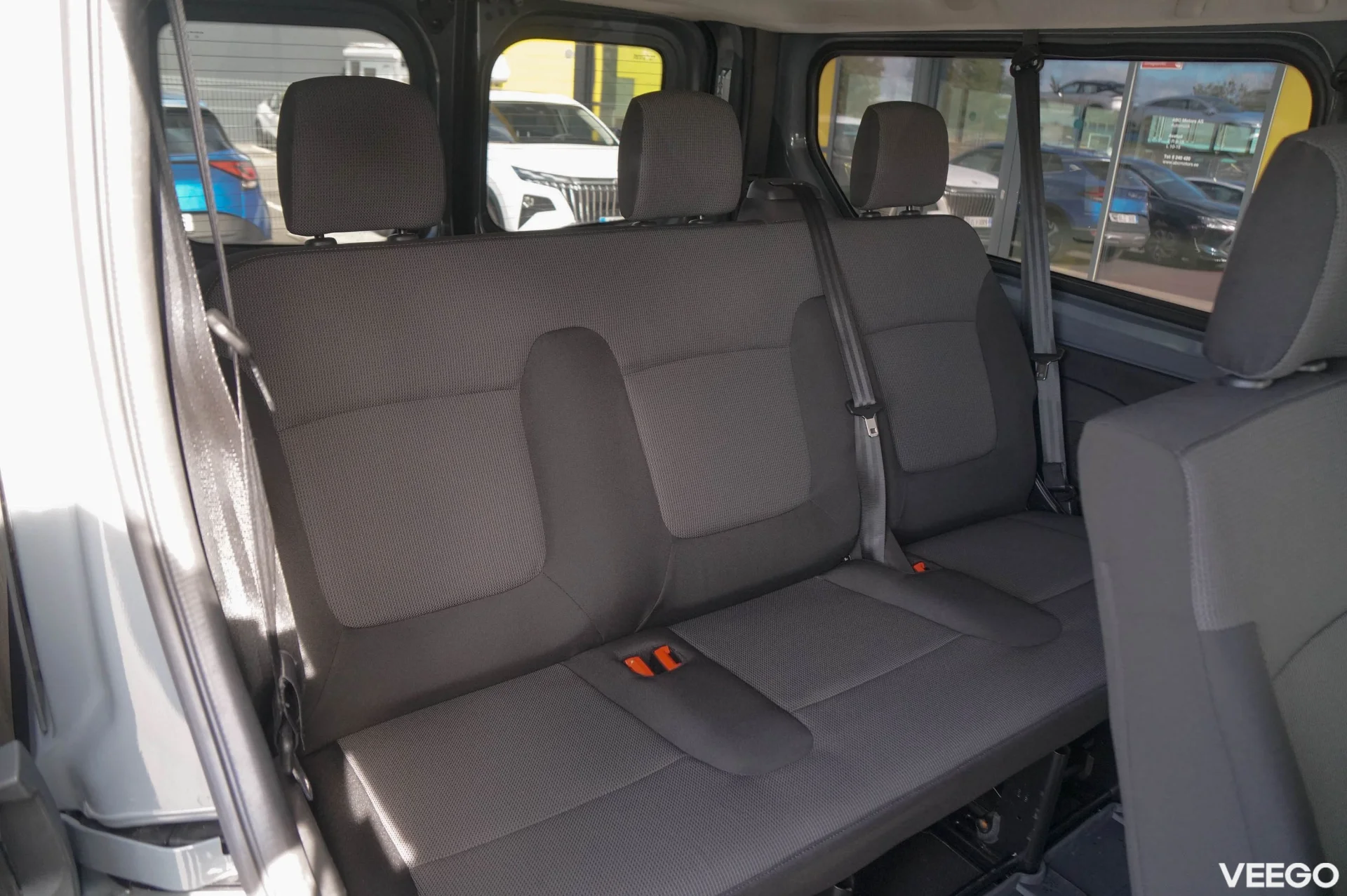 Renault TRAFIC Passenger Grandpack Clim L2H1 2 110kW