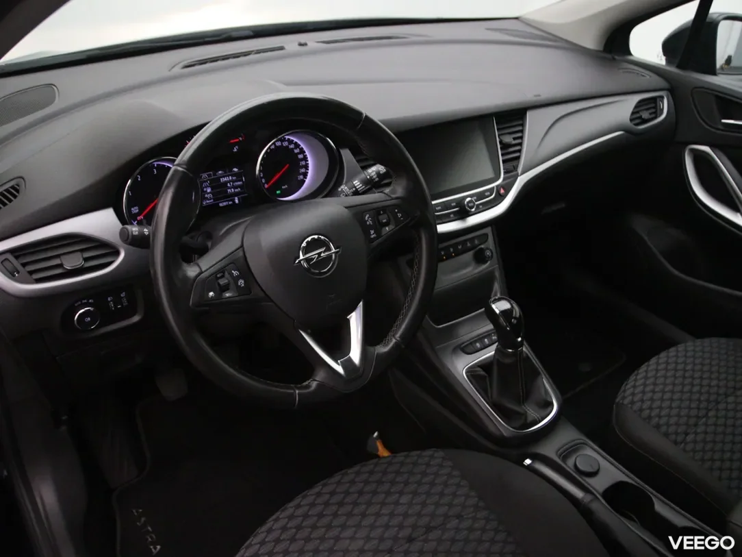 Opel Astra 1.6 81kW