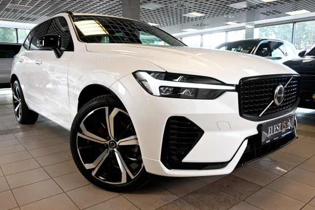 Image of Volvo XC60 AWD H&K LUXURY ULTIMATE DARK INTELLI PRO 2 293kW