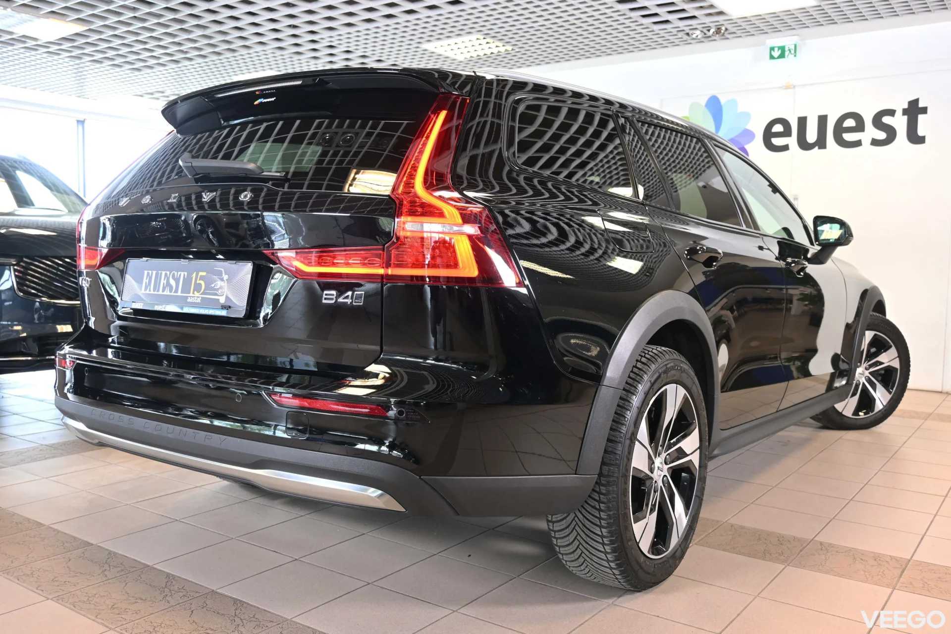 Volvo V60 Cross Country AWD BRIGHT PLUS INTELLI SAFE FACELIFT 2023 2 145kW