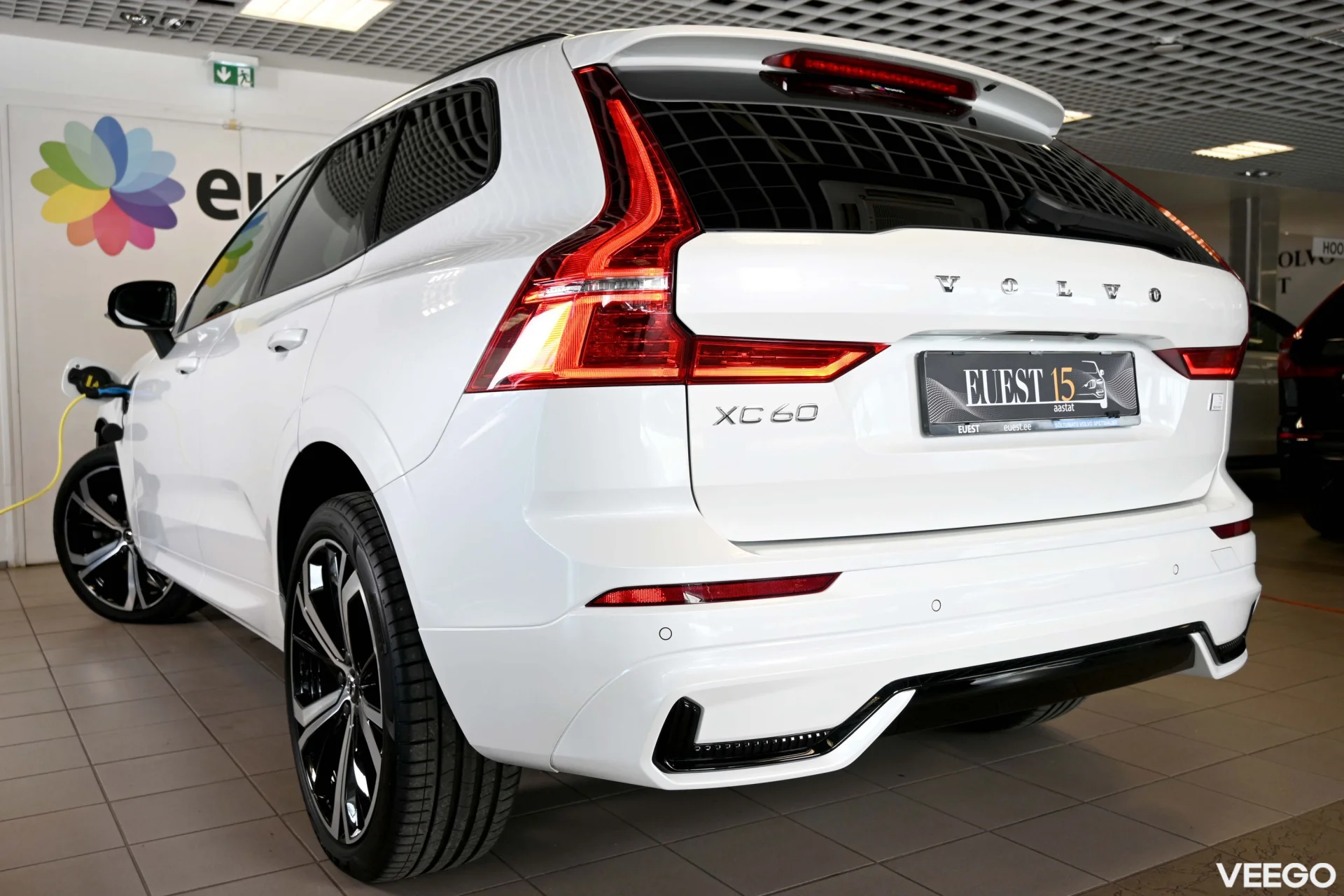 Volvo XC60 AWD H&K LUXURY ULTIMATE DARK INTELLI PRO 2 293kW