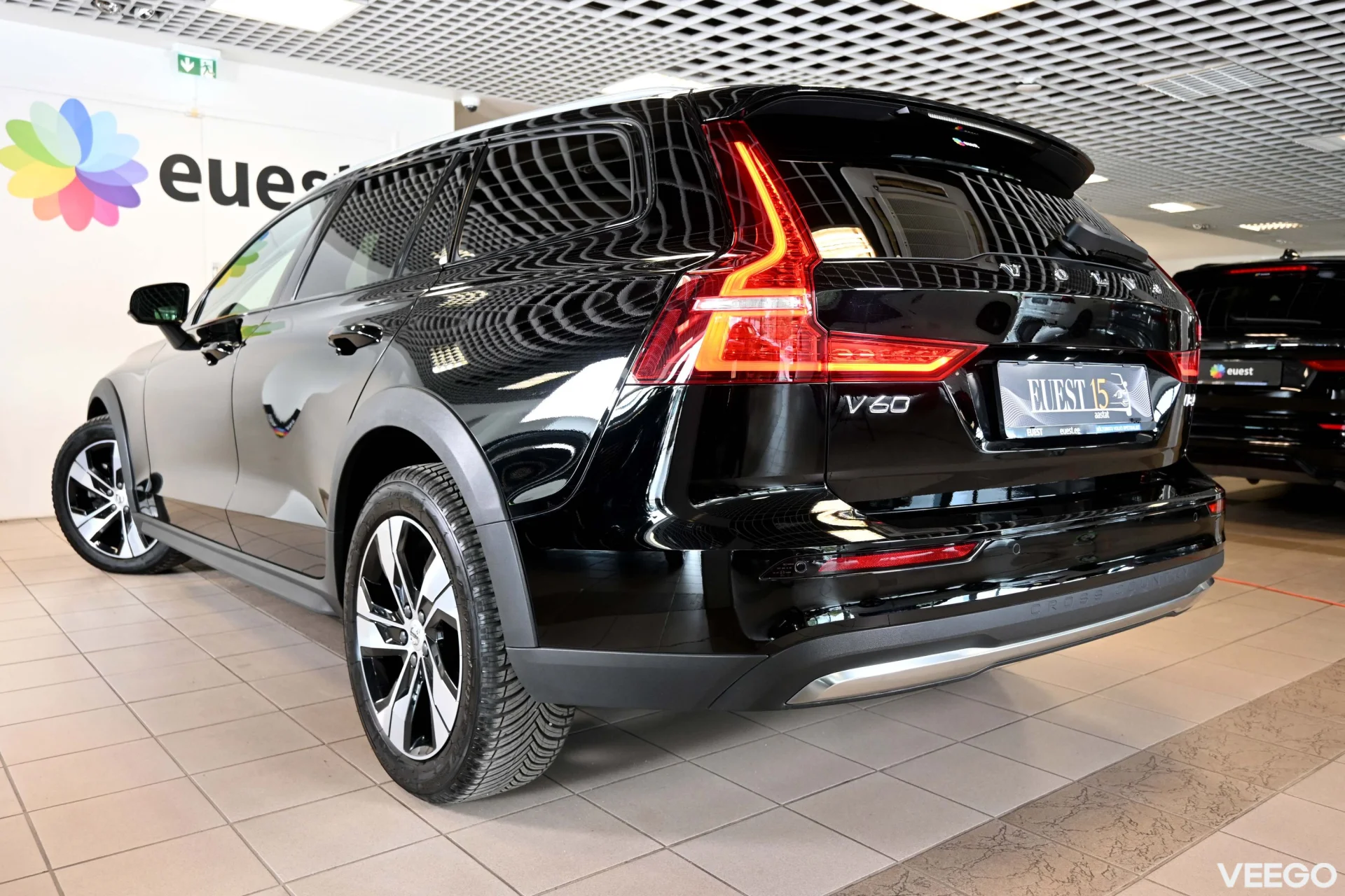 Volvo V60 Cross Country AWD BRIGHT PLUS INTELLI SAFE FACELIFT 2023 2 145kW
