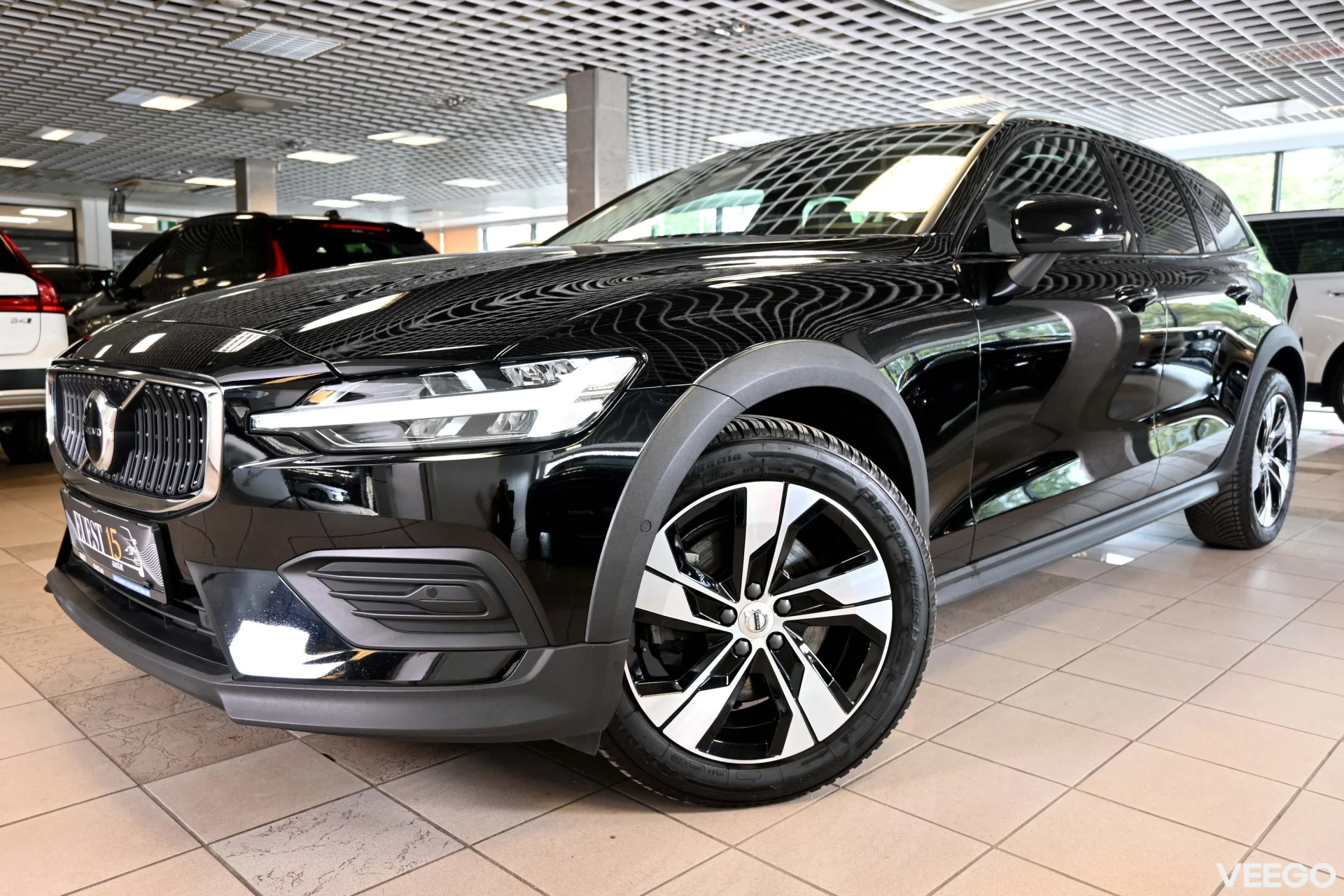 Volvo V60 Cross Country AWD BRIGHT PLUS INTELLI SAFE FACELIFT 2023 2 145kW