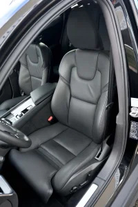 Volvo V60 Cross Country AWD BRIGHT PLUS INTELLI SAFE FACELIFT 2023 2 145kW thumbnail