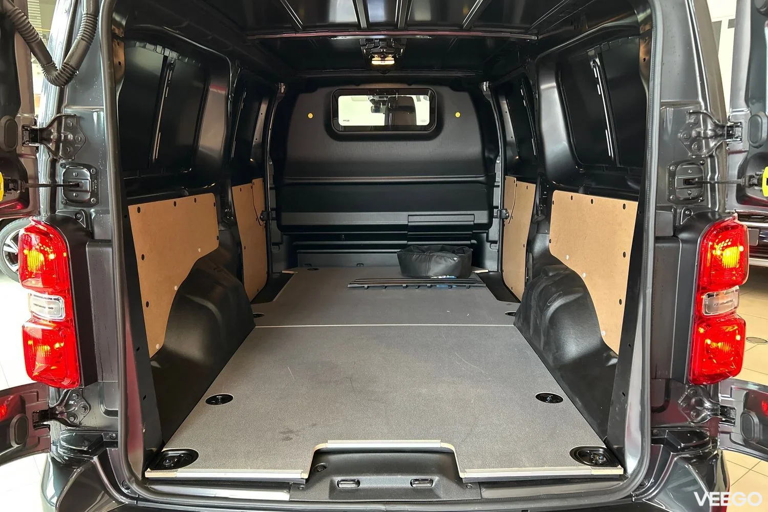 Toyota Proace Long Double Side Door Professional Plus 62kW