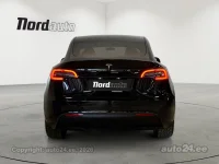 Tesla Model Y Long Range Dual Motor 366kW thumbnail