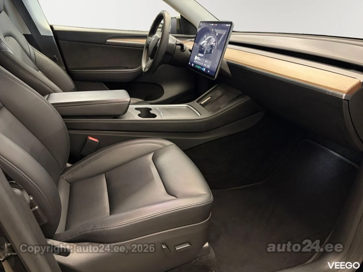 Tesla Model Y Long Range Dual Motor 366kW