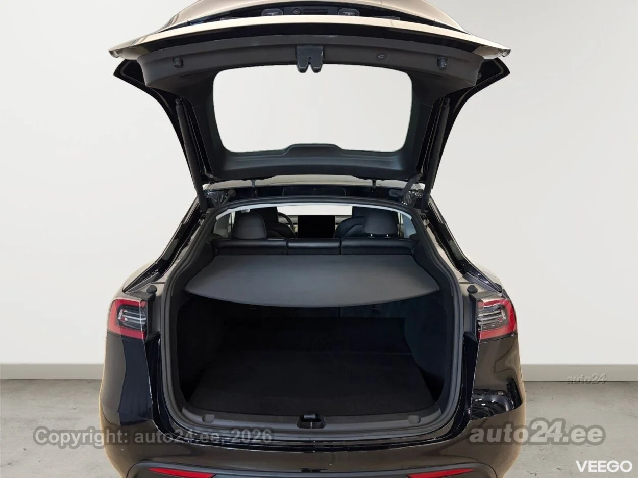 Tesla Model Y Long Range Dual Motor 366kW