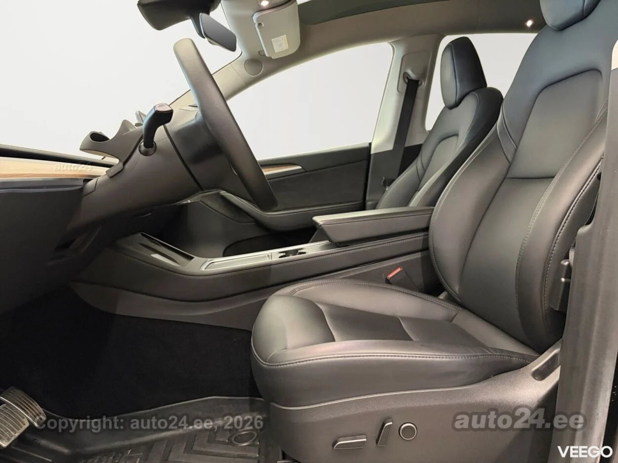 Tesla Model Y Dual Motor Long Range 153kW