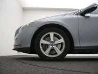 Volvo V40 2 140kW thumbnail