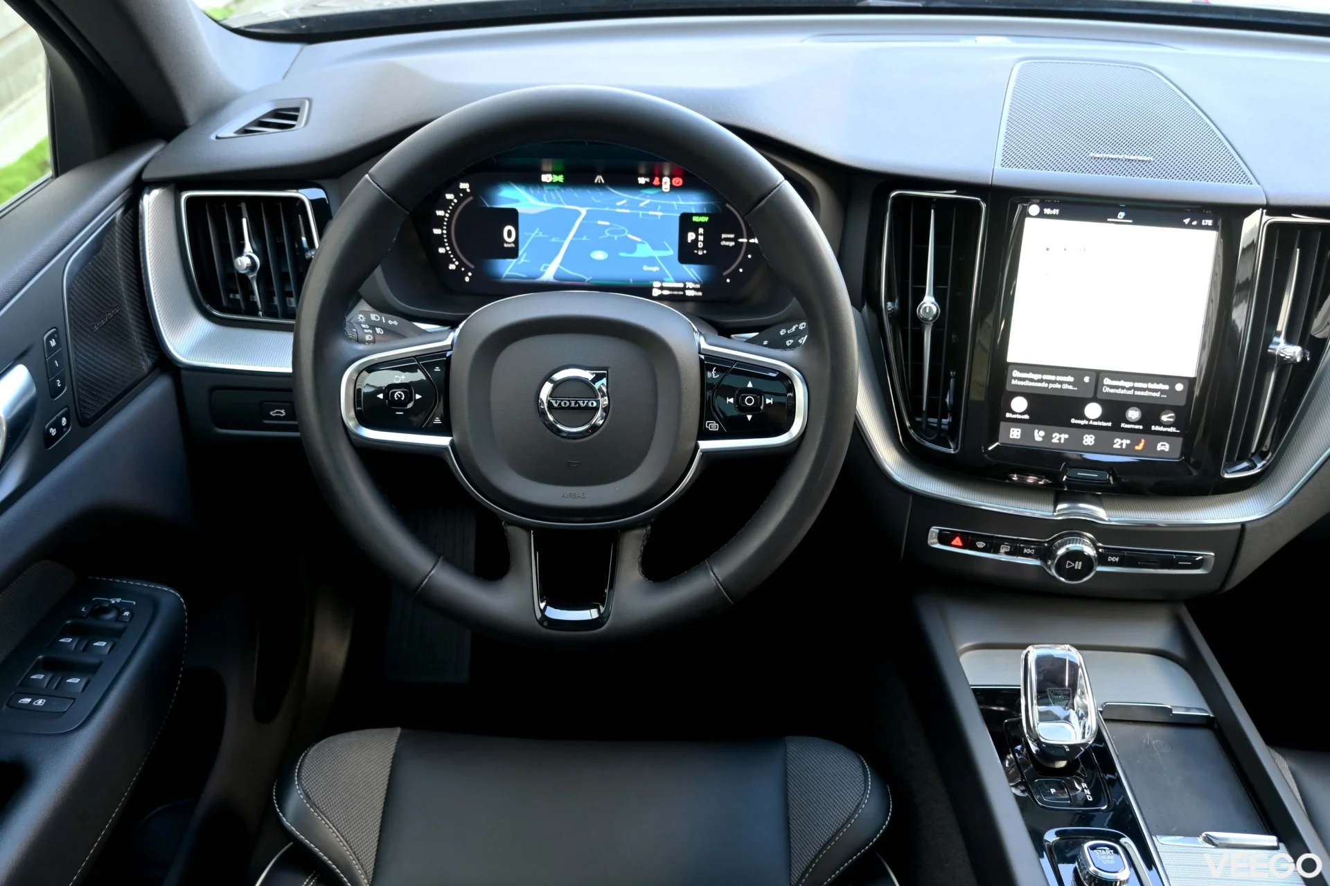 Volvo XC60 AWD H&K ULTIMATE DARK INTELLI SAFE 2 293kW
