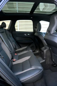 Volvo XC60 AWD H&K ULTIMATE DARK INTELLI SAFE 2 293kW thumbnail