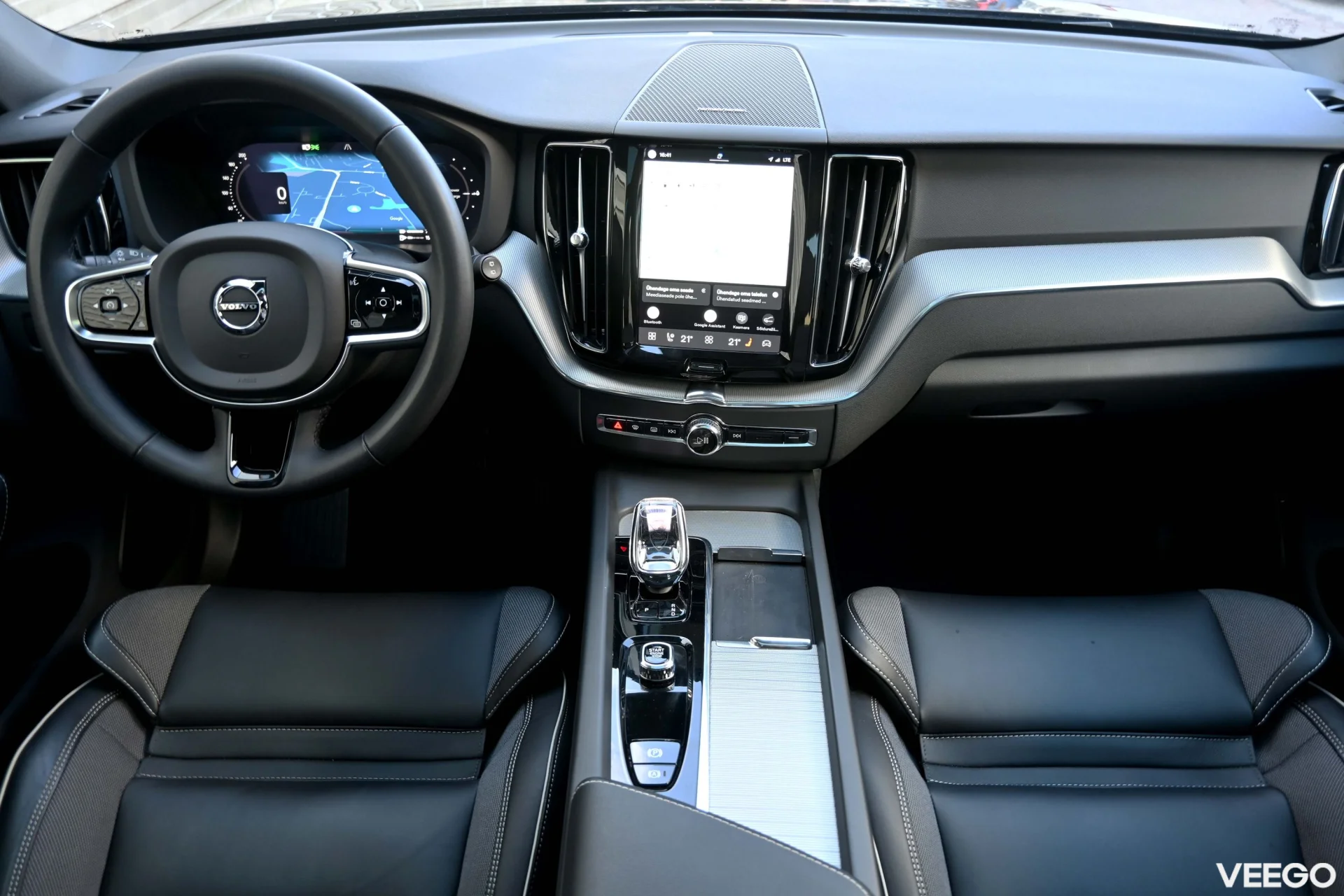 Volvo XC60 AWD H&K ULTIMATE DARK INTELLI SAFE 2 293kW