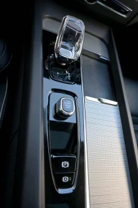 Volvo XC60 AWD H&K ULTIMATE DARK INTELLI SAFE 2 293kW thumbnail