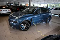 Lynk & Co 01 360 MORE/RECHARGE/INFINITY/INTELLI SAFE/XENIUM/ 1.5 192kW thumbnail