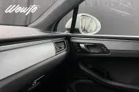 Porsche Macan Turbo PDK 400HK /Drag /Värmare /18-Vägs 294kW