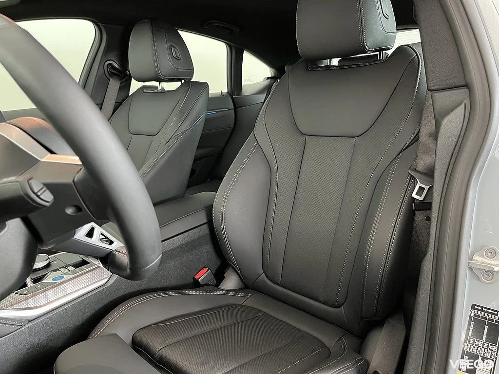 BMW i4 eDrive40 M Sport 18" Rattvärme Dragkrok Park Assist 0kW