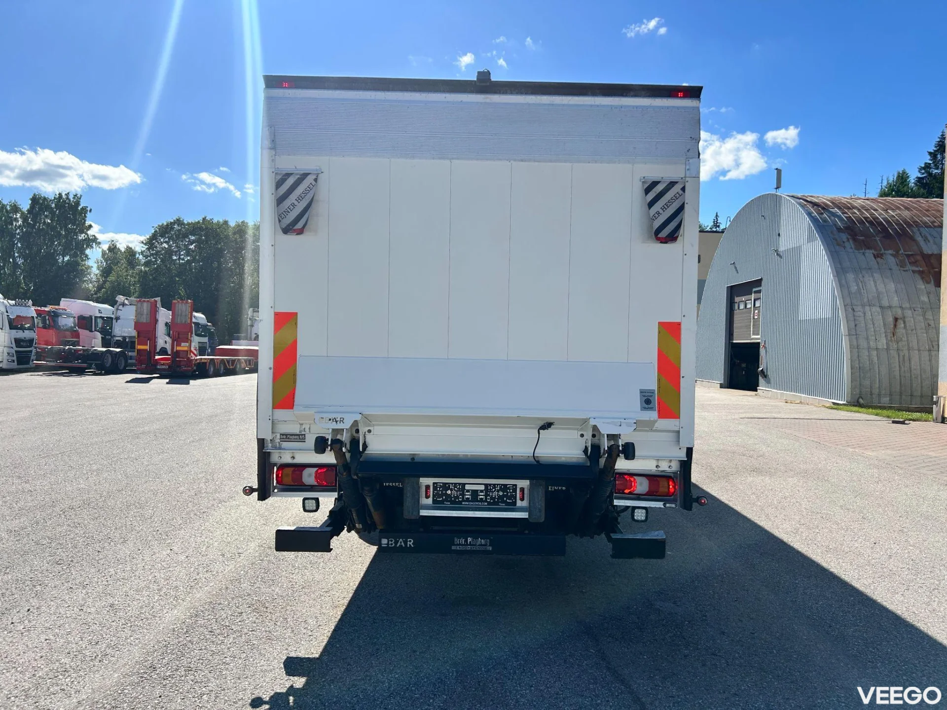 Mercedes-Benz Antos 6X2*4 EURO6 BOX L-9700mm 200kW
