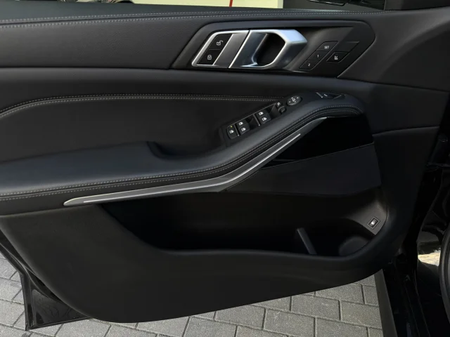 Image of BMW X5 M-SPORT shadowline 3.0 290kW