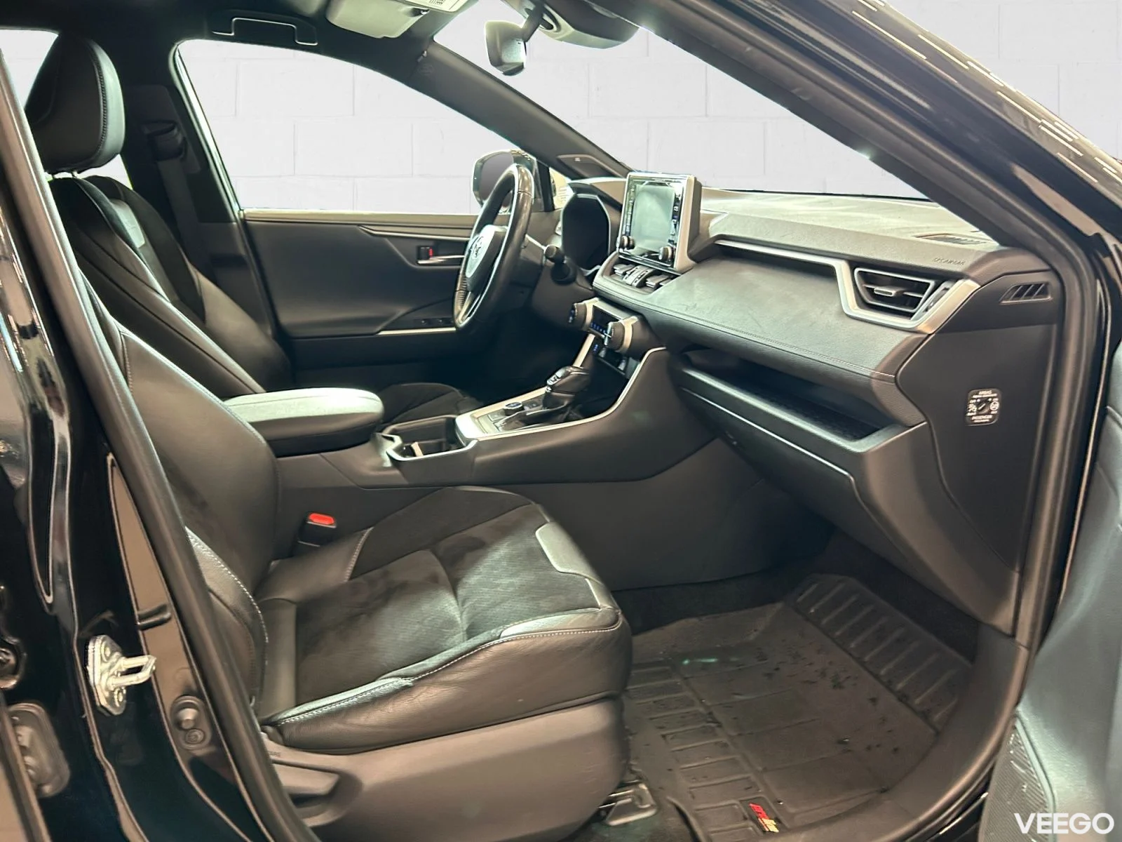 Toyota RAV4 Black Edition Hybrid AWD 2.5 131kW