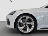 Audi RS 4 331kW thumbnail