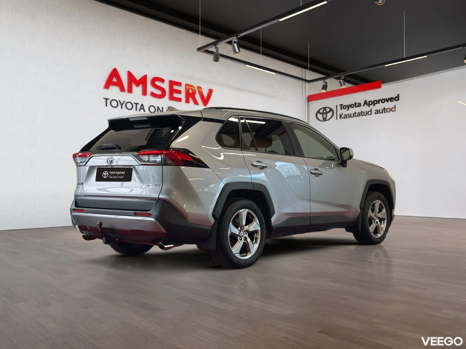 Toyota RAV4 Luxury Plus 2.5 131kW