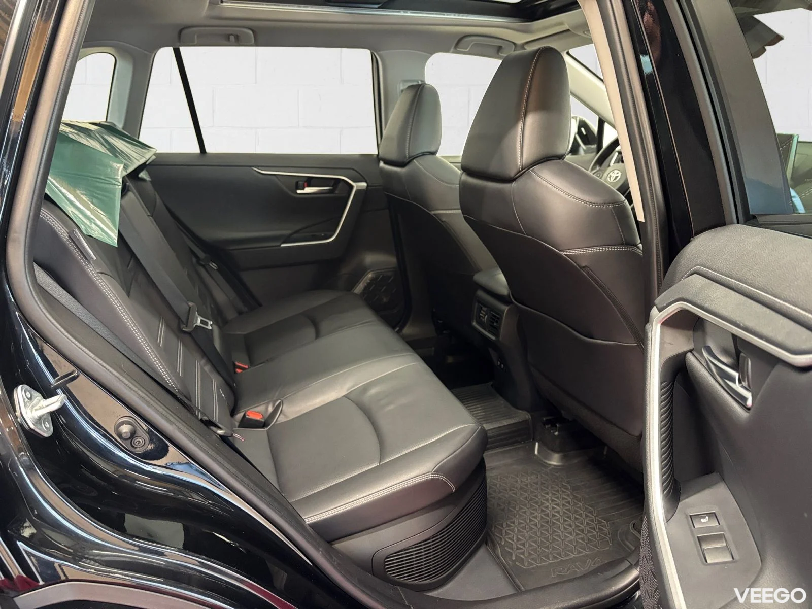 Toyota RAV4 Premium Plus AWD 2.5 131kW