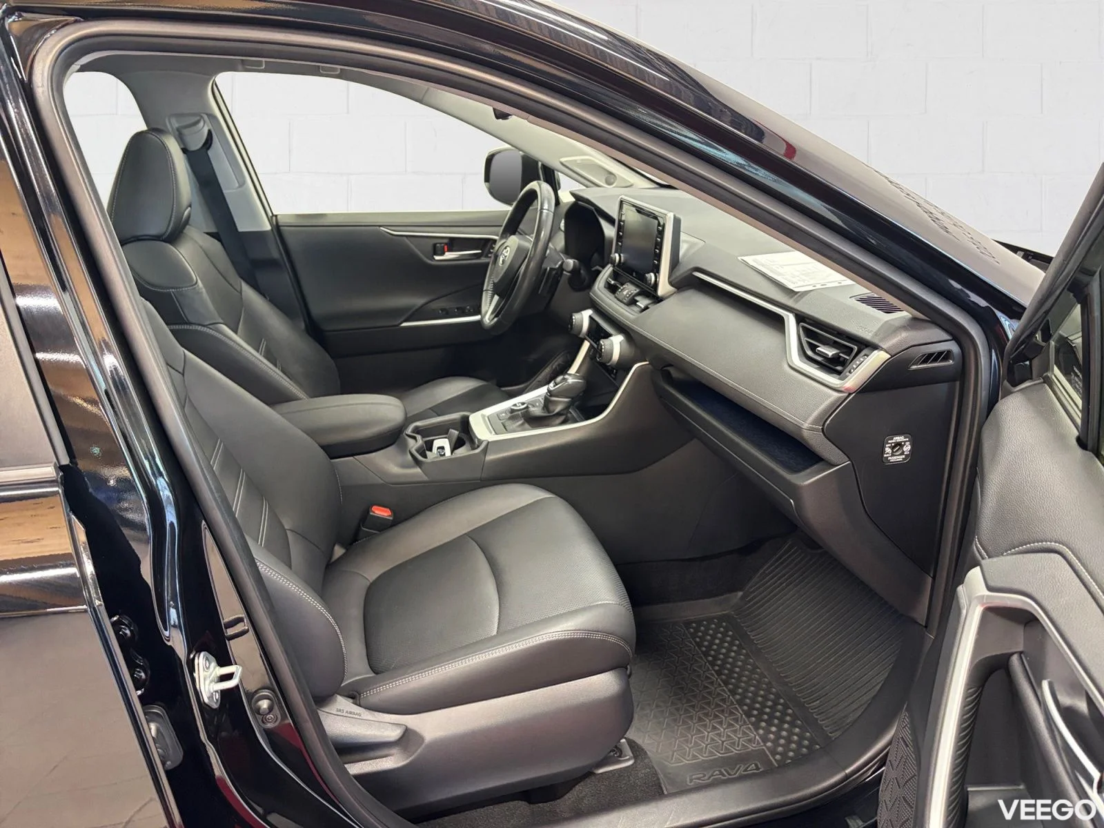 Toyota RAV4 Premium Plus AWD 2.5 131kW