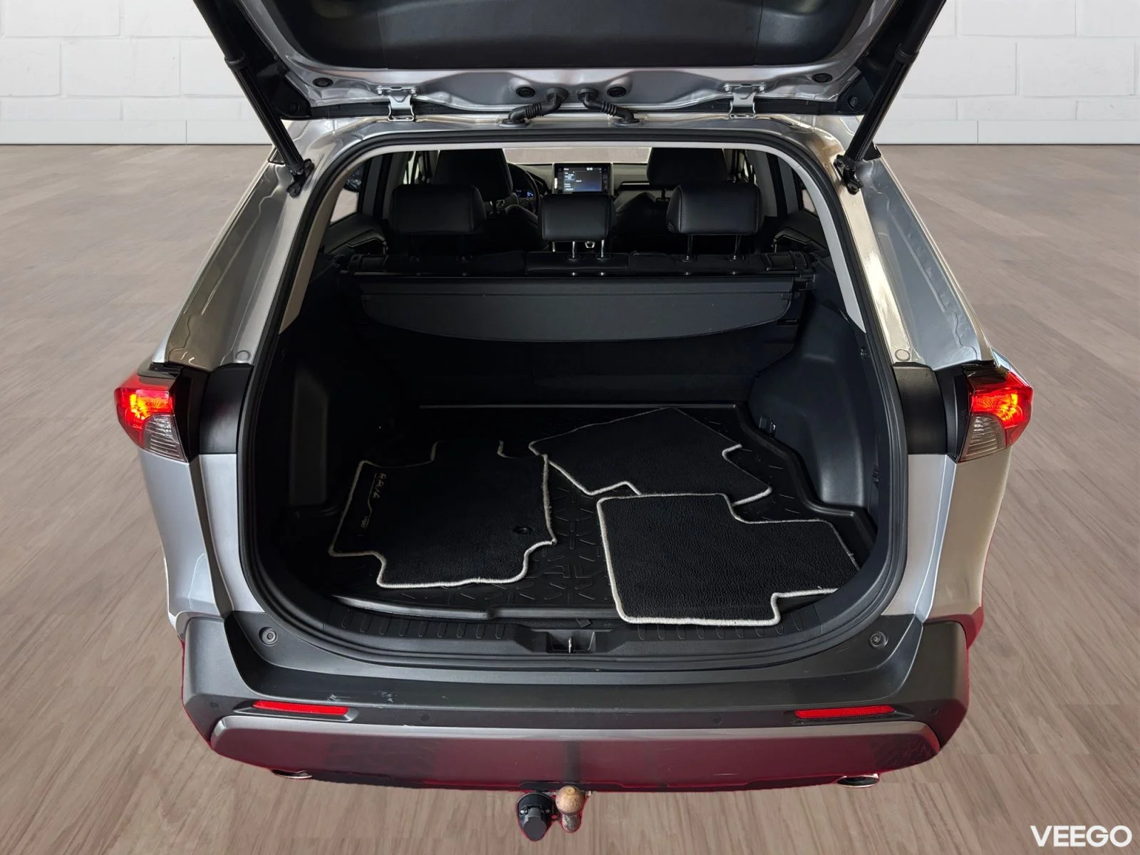 Toyota RAV4 Luxury Plus 2.5 131kW