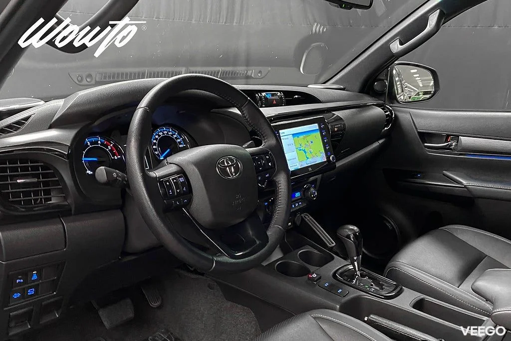 Toyota Hilux DH 2.8 4WD 204HK /Kåpa /Diffspärr /Moms 150kW