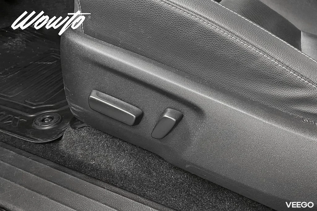 Toyota Hilux DH 2.8 4WD 204HK /Kåpa /Diffspärr /Moms 150kW