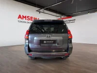 Toyota Land Cruiser Luxury 7 Seat 2.8 150kW thumbnail