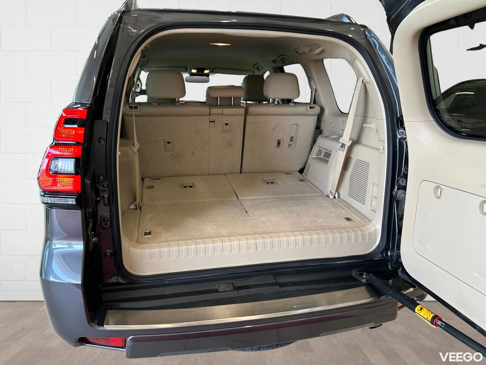 Toyota Land Cruiser Luxury 7 Seat 2.8 150kW