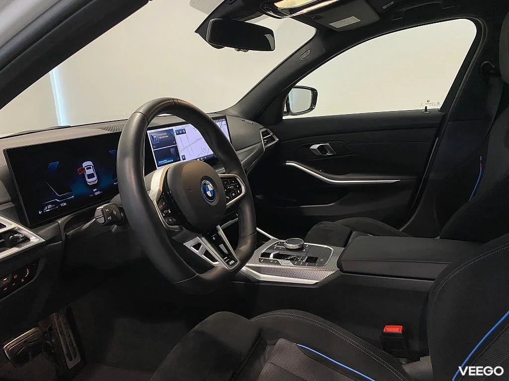 BMW 330 xDrive Sedan M-Sportpaket Sportstolar Drag 0kW