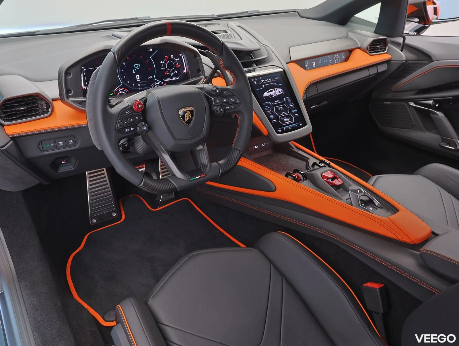Lamborghini Revuelto - 6.5 747kW
