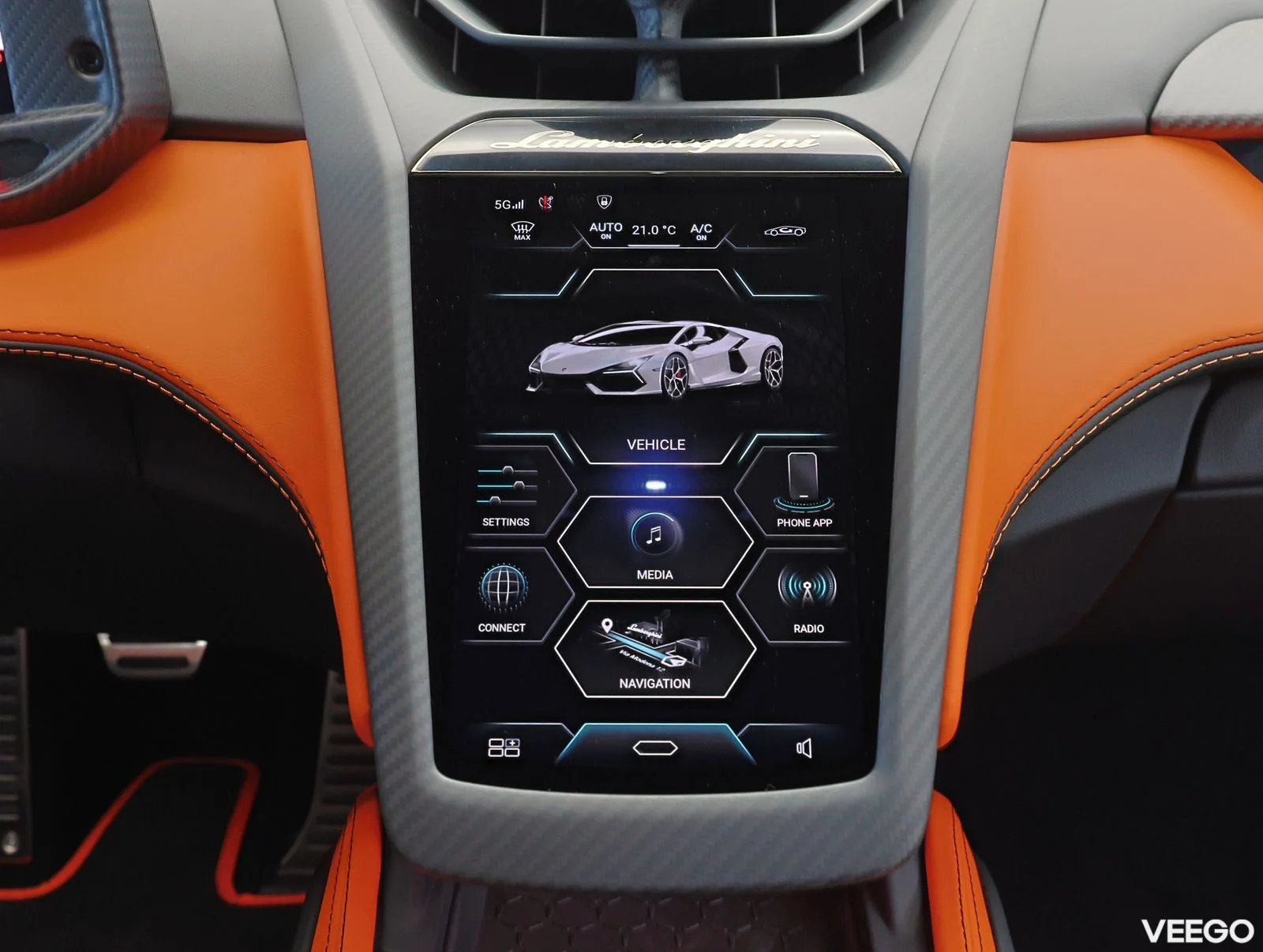 Lamborghini Revuelto - 6.5 747kW