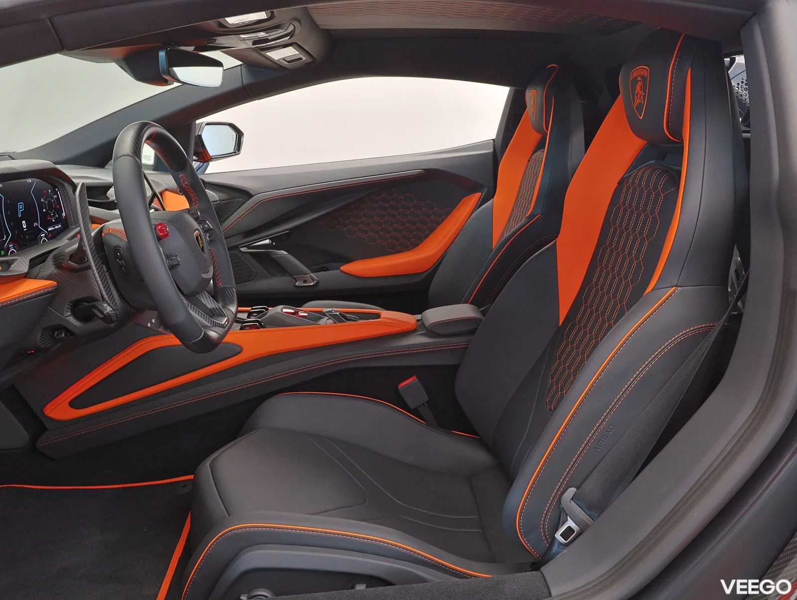 Lamborghini Revuelto - 6.5 747kW