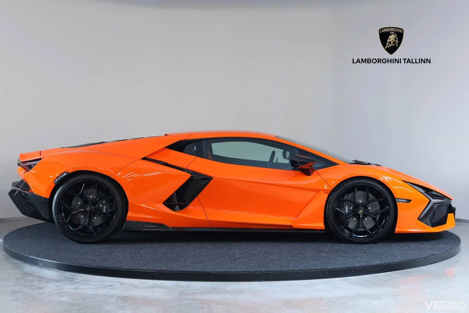 Lamborghini Revuelto - 6.5 747kW