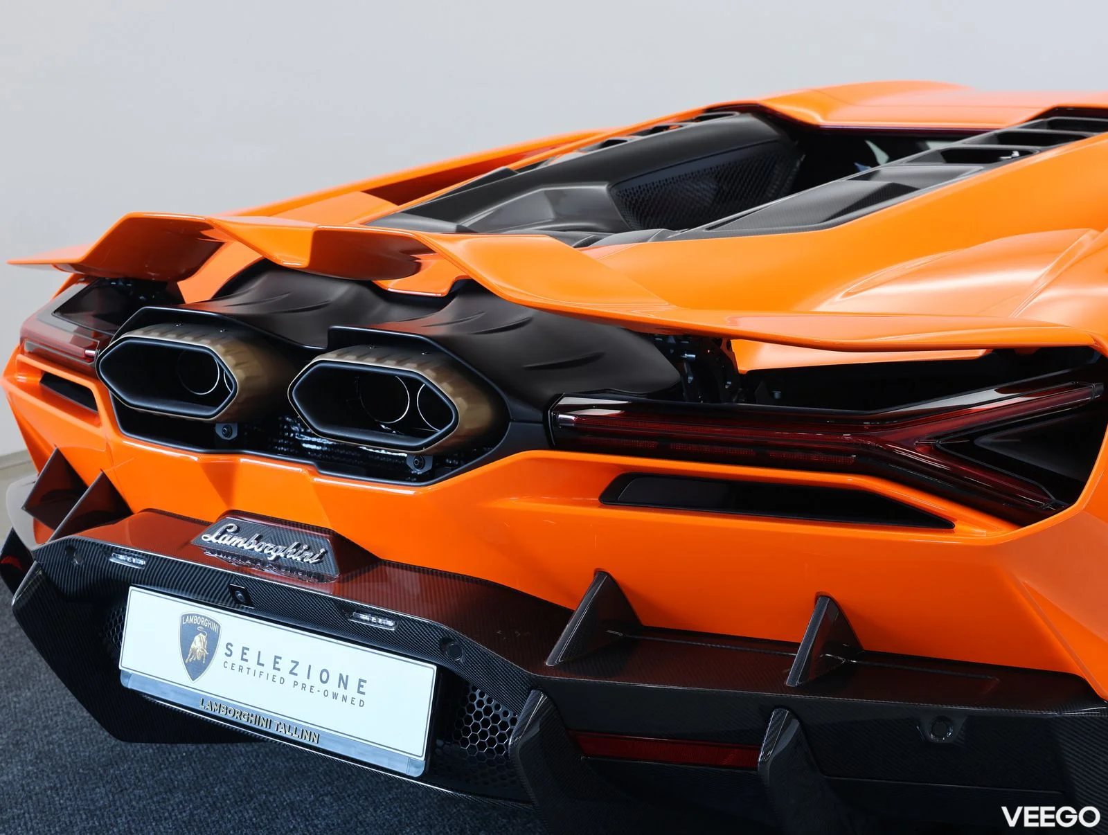 Lamborghini Revuelto - 6.5 747kW