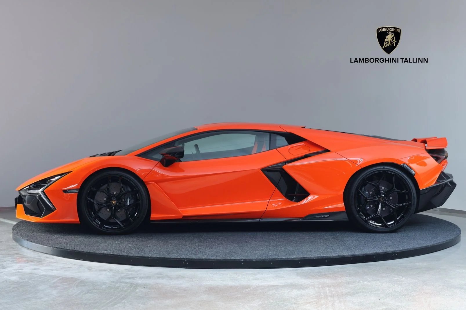 Lamborghini Revuelto - 6.5 747kW