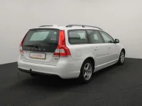 Volvo V70 2 88kW thumbnail
