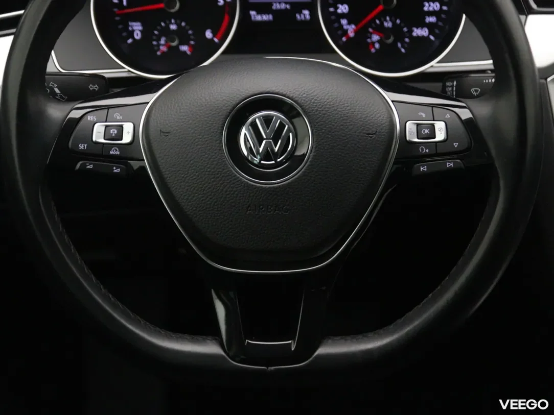 Volkswagen Passat 2 110kW