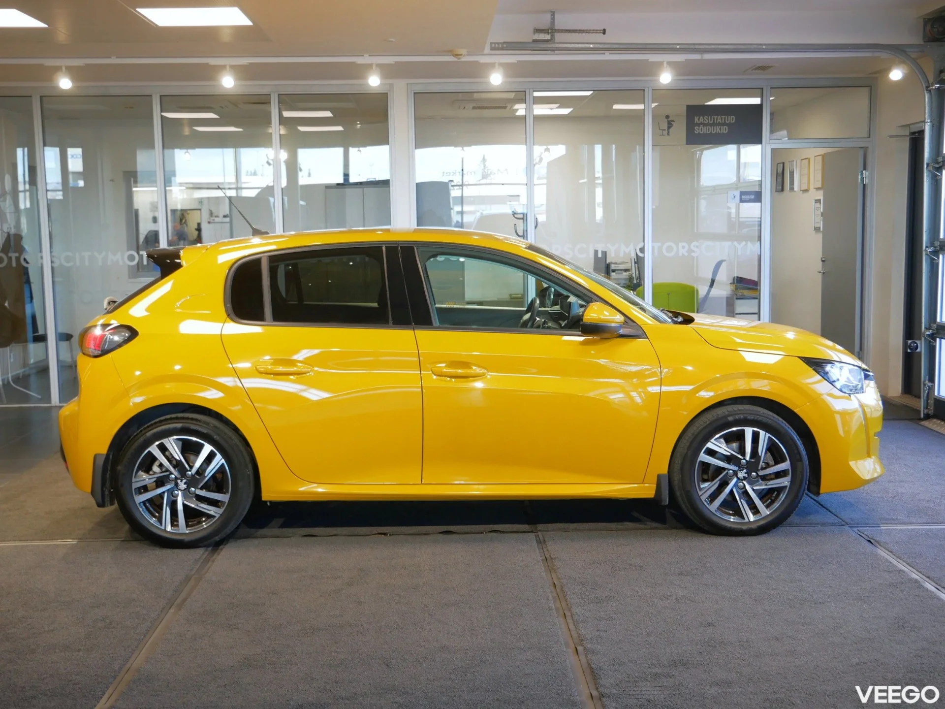 Peugeot 208 - 74kW