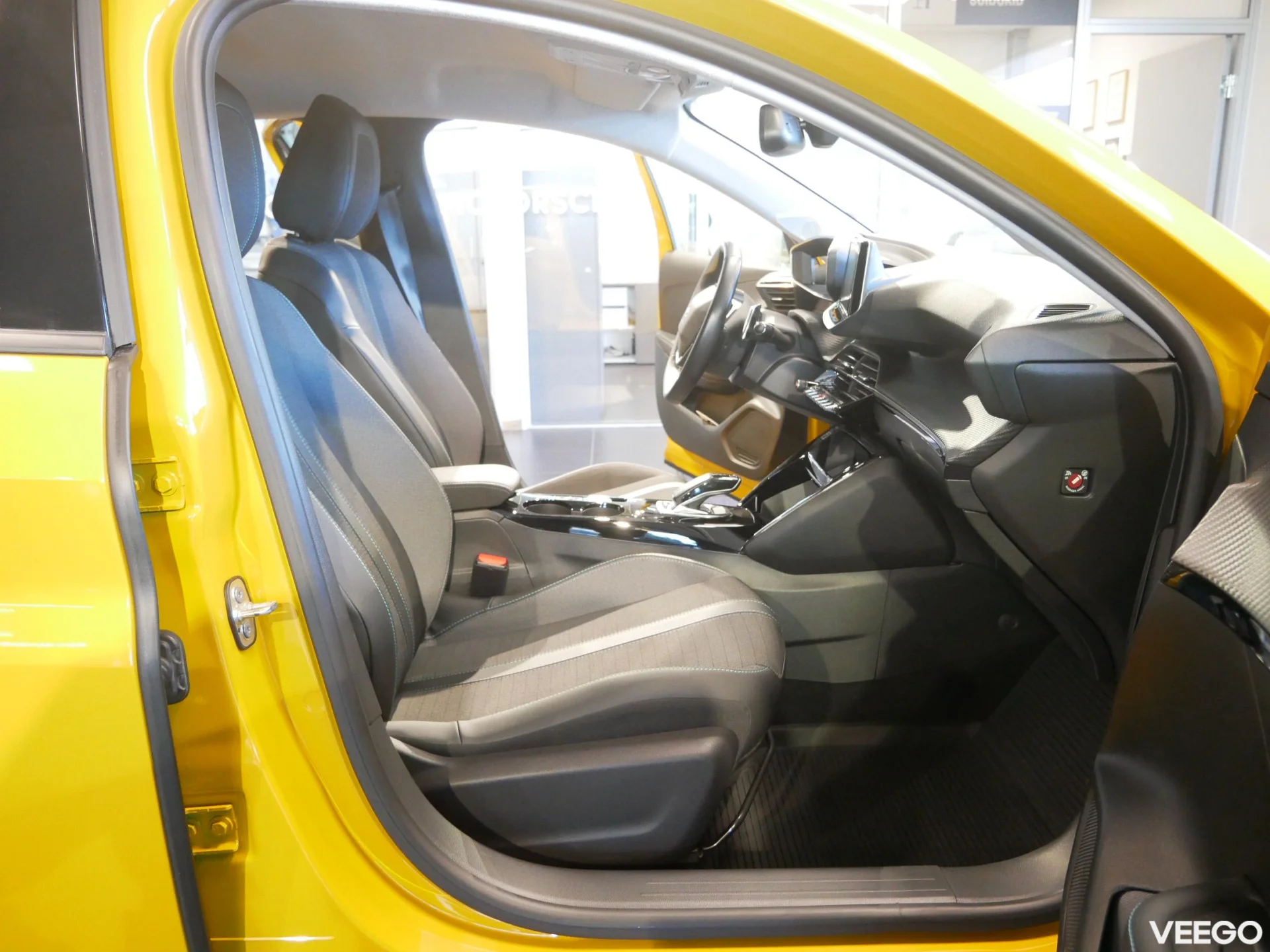Peugeot 208 - 74kW