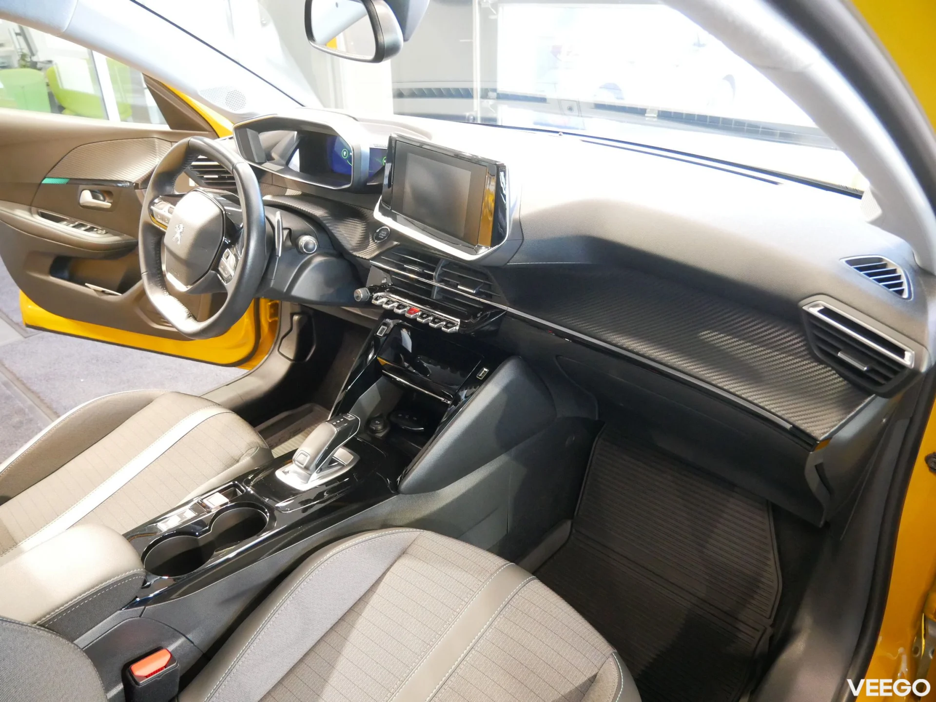 Peugeot 208 - 74kW