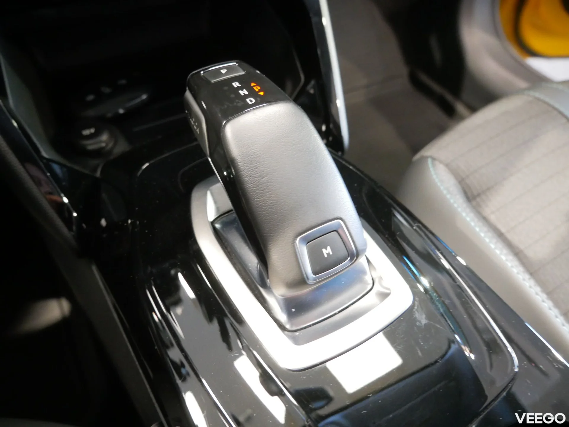 Peugeot 208 - 74kW