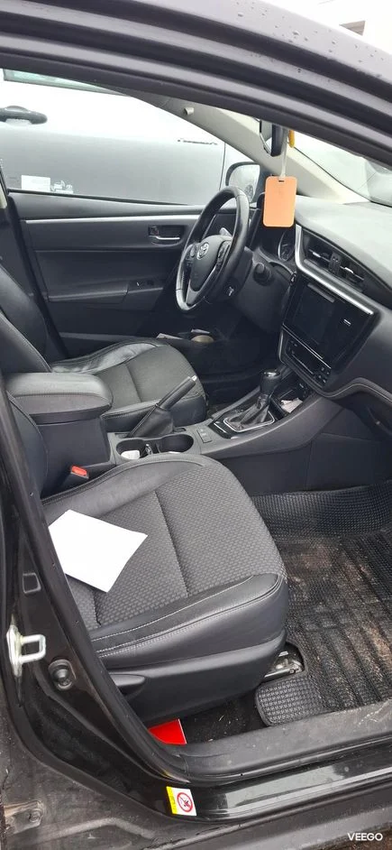 Toyota Corolla Luxury 97kW